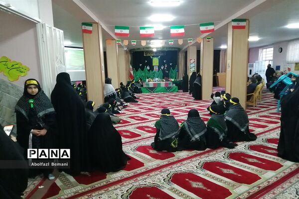 استقبال از پیکر مطهر شهید گمنام در مدرسه شاهد مریم قم
