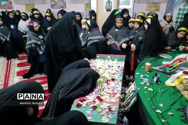 استقبال از پیکر مطهر شهید گمنام در مدرسه شاهد مریم قم