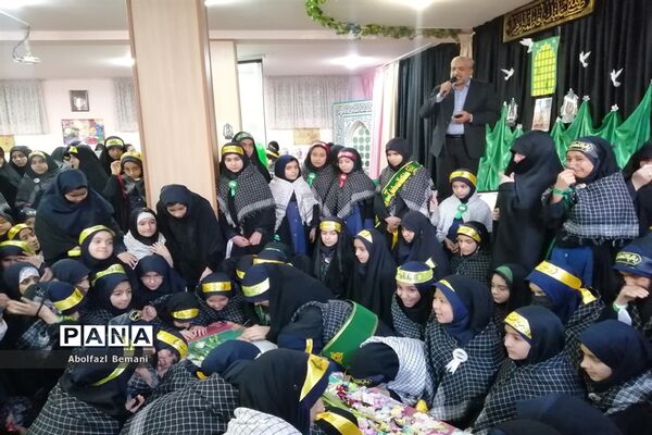 استقبال از پیکر مطهر شهید گمنام در مدرسه شاهد مریم قم
