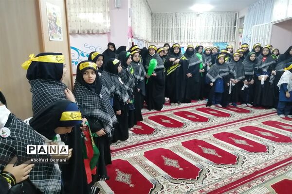 استقبال از پیکر مطهر شهید گمنام در مدرسه شاهد مریم قم