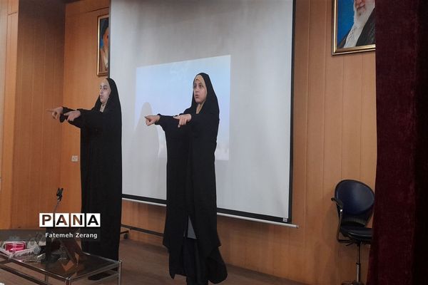 مراسم قرآن ، عترت و نماز در دبیرستان آرمیتا مصلی نژاد ناحیه ۷ مشهد