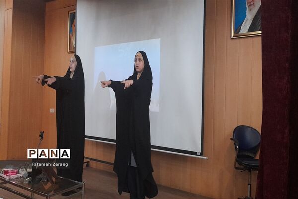 مراسم قرآن ، عترت و نماز در دبیرستان آرمیتا مصلی نژاد ناحیه ۷ مشهد
