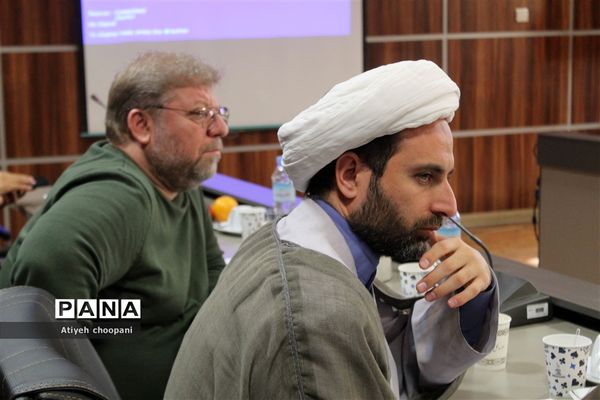 نشست تخصصی معاونان پرورشی و تربیت‌بدنی مناطق ۱۹ گانه شهر تهران