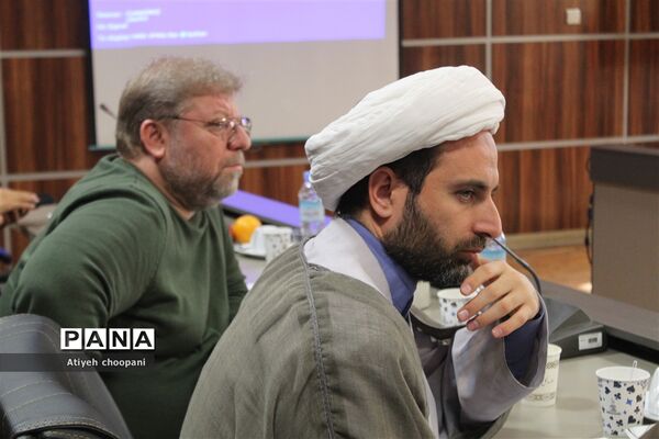نشست تخصصی معاونان پرورشی و تربیت‌بدنی مناطق ۱۹ گانه شهر تهران