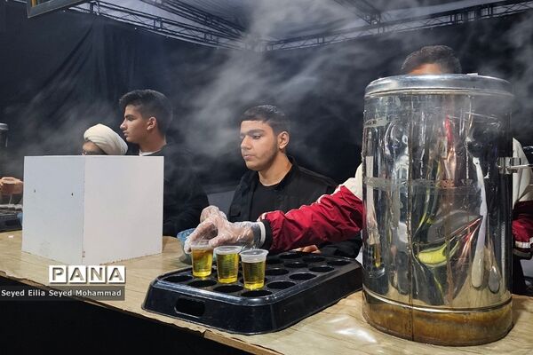 برپایی موکب دانش‌آموزی دبیرستان دکترمینو نیک‌نیان ناحیه یک شهرری