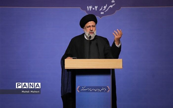 تحول اقتصادی به عنوان یک ضرورت غیرقابل انکار، انتظار مردم و مسئولیت دولتمردان است