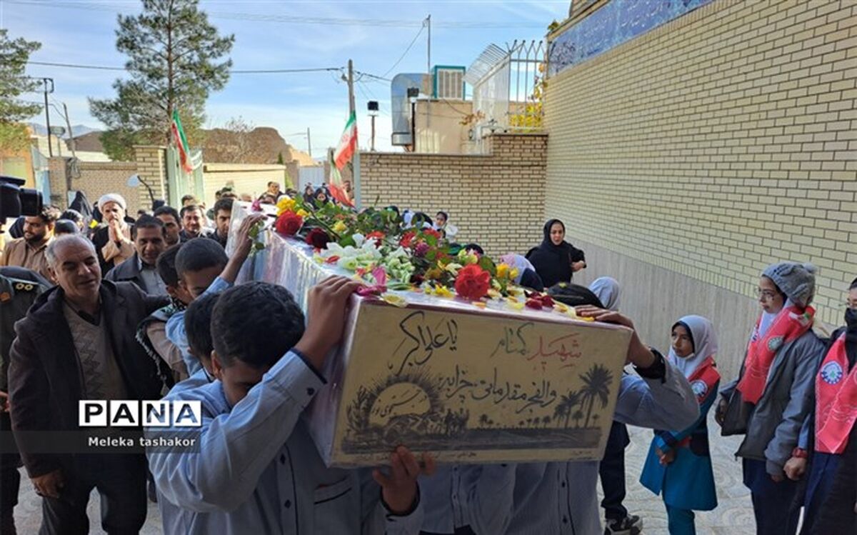 استقبال باشکوه از پیکر شهید گمنام دفاع مقدس در شهر سورمق