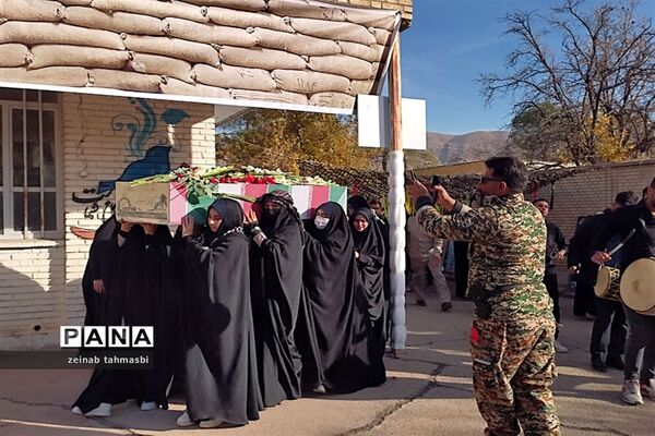 آیین استقبال و تشییع شهید گمنام در مدارس شهرستان سروستان