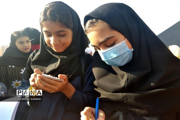 بازدید دانش‌آموزان دبستان شهید خلیل طهماسبی از مجموعه انگاریوم و افلاک نمای دانشگاه فردوسی مشهد