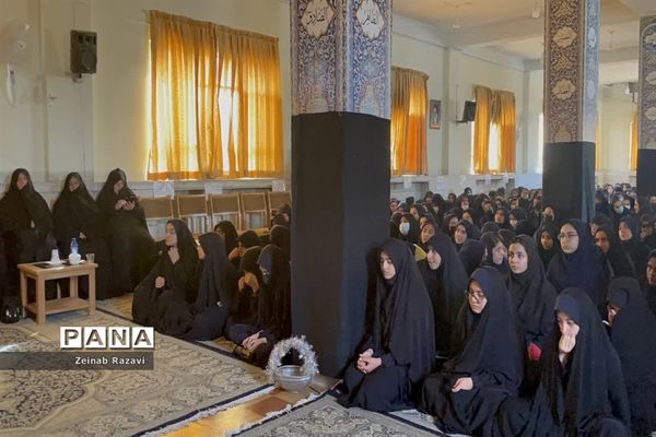 تشییع شهید گمنام در دبیرستان فرزانگان شهیده حسنی سعدی ناحیه چهار استان قم