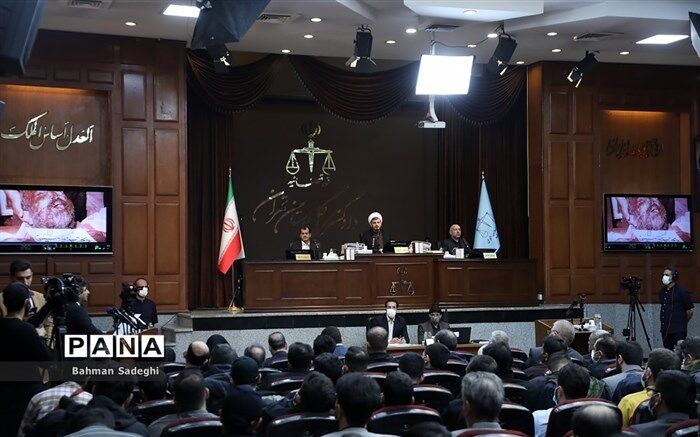 حضور ۵ وکیل تسخیری برای اعضای گروهک منافقین در اولین جلسه دادگاه