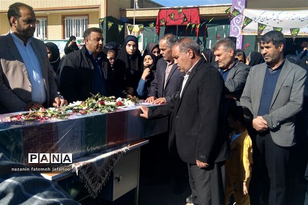 آیین استقبال از پیکر مطهر شهید گمنام دفاع مقدس در شهر صغاد