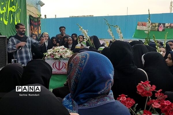 وداع با شهید گمنام در دبیرستان امام حسن عسکری2 ناحیه 3 شیراز