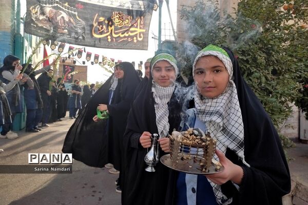 وداع با شهید گمنام در دبیرستان امام حسن عسکری2 ناحیه 3 شیراز