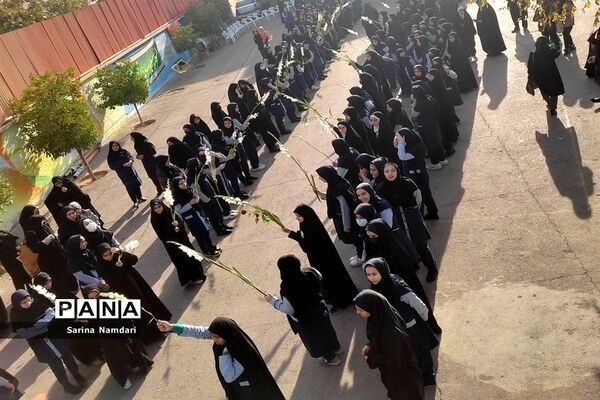 وداع با شهید گمنام در دبیرستان امام حسن عسکری2 ناحیه 3 شیراز