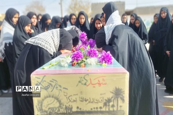 مراسم استقبال از شهید گمنام در شهرستان مروست