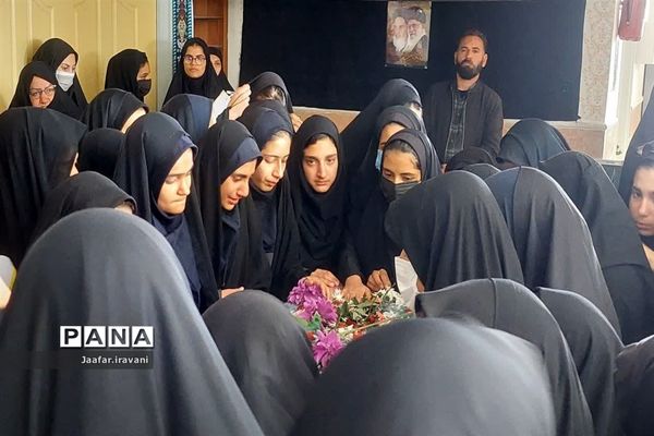 مراسم استقبال از شهید گمنام در شهرستان مروست