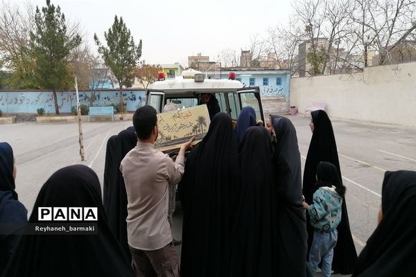 آیین  وداع با پیکر شهید گمنام در دبیرستان شهید عباسی ناحیه۷ مشهد