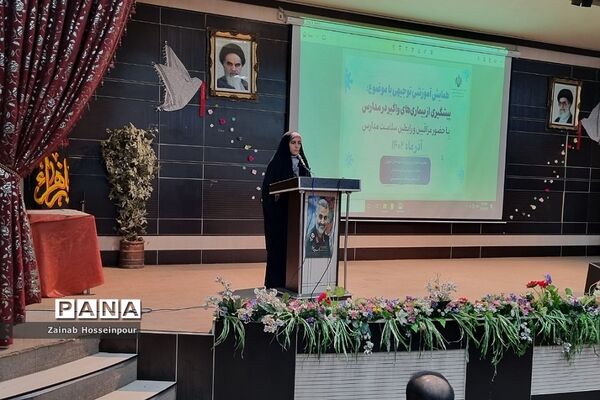 جلسه آموزشی با موضوع پیشگیری از بیماریهای واگیر در کانون شهید کافی شهریار