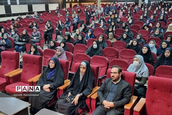 جلسه آموزشی با موضوع پیشگیری از بیماریهای واگیر در کانون شهید کافی شهریار