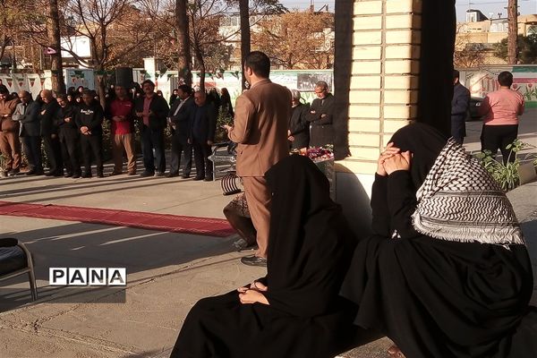 تشییع و وداع‌ با شهید گمنام در آموزشگاه حضرت زینب (س )شهرستان کاشمر