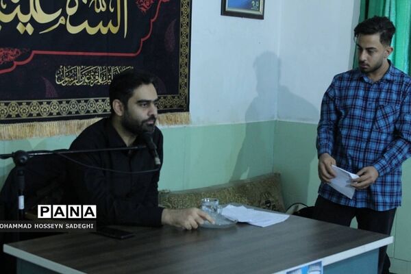 نشست تبیین و پرسش و پاسخ دانش‌آموزی در دبیرستان آیت‌الله هاشمی رفسنجانی باقرشهر