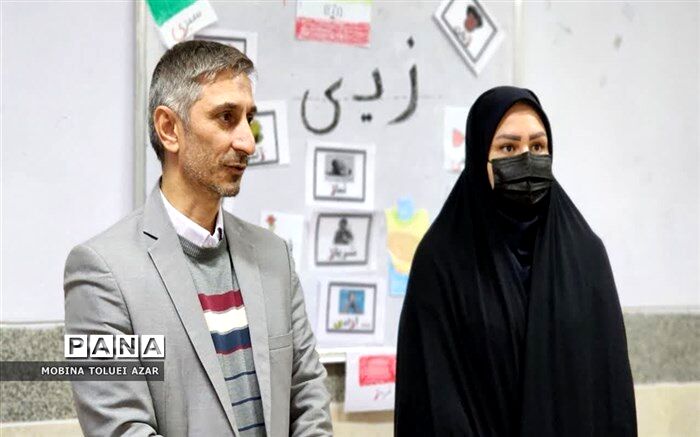 معلمان وظیفه تعلیم صحیح سبک زندگی را به دانش‌آموزان دارند