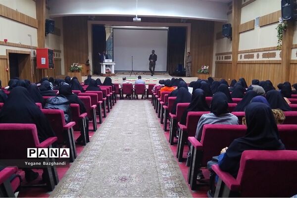 جلسه راهیان نور دانش‌آموزان دختر شهرستان سبزوار
