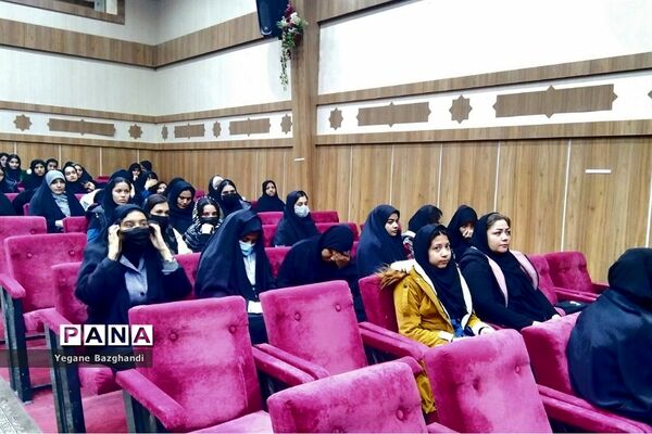 جلسه راهیان نور دانش‌آموزان دختر شهرستان سبزوار