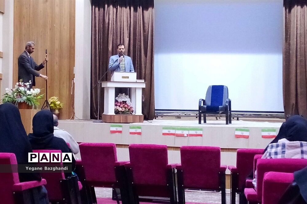 جلسه راهیان نور دانش‌آموزان دختر شهرستان سبزوار