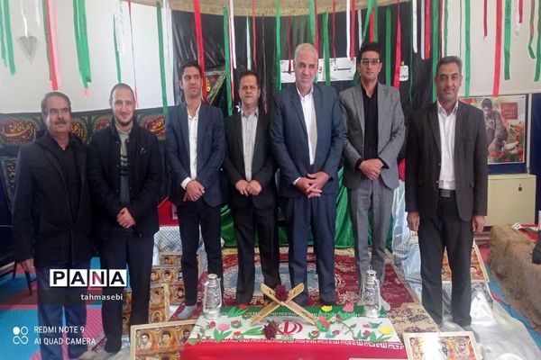 برگزاری یادواره شهدا در آموزشگاه دخترانه شهید تقی پور شهرستان ورزنه