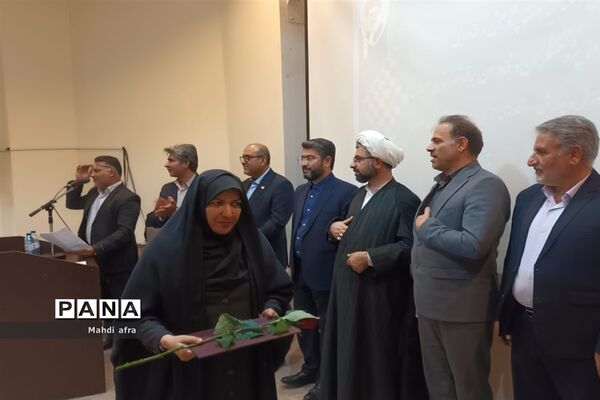 تجلیل از معلمان و دانش‌آموزان پژوهشگر شهرستان بهبهان
