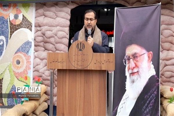 تشییع پیکر شهید گمنام در هنرستان فنی حرفه ای بدیع ناحیه یک مشهد