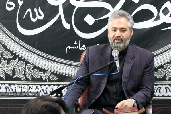 تشییع پیکر شهید گمنام در ناحیه 7 مشهد