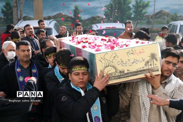 تشییع پیکر شهید گمنام در ناحیه 7 مشهد