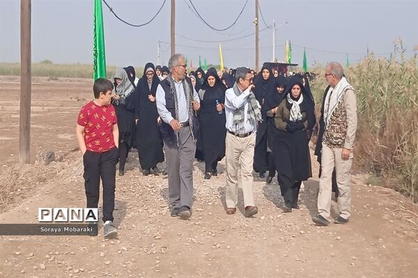 بازدید کاروان فرهنگیان راهیان نور شهرستان شیروان از مناطق جنگی جنوب