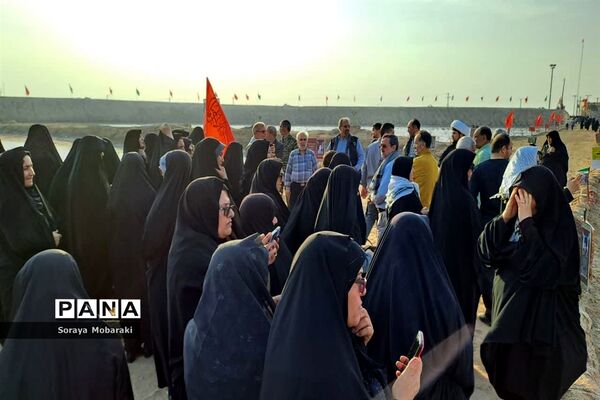 بازدید کاروان فرهنگیان راهیان نور شهرستان شیروان از مناطق جنگی جنوب