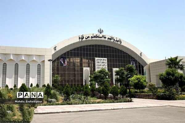 اردوی راهیان پیشرفت برای دانش‌آموزان شهرستان ربا‌ط‌کریم با بازدید از پارک هوافضا