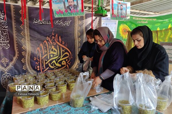برگزاری مراسم شهادت حضرت زهرا(س) در دبیرستان دخترانه حاج علی اکبر گراشی شیراز