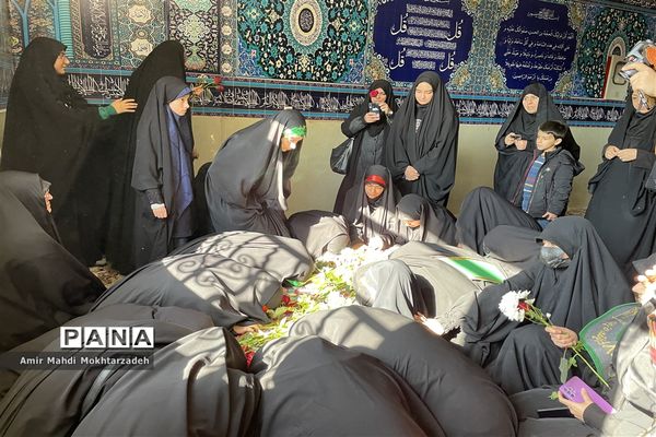 تشییع پیکر شهدای والامقام گمنام در دبیرستان دخترانه فرهنگ اصفهان
