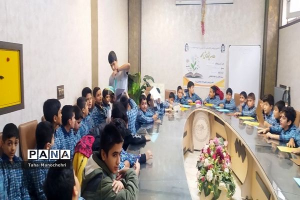 کارگاه ساخت  اوریگامی در هفته پژوهش در آموزشگاه علامه طباطبایی