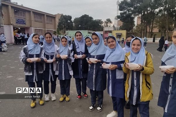 ویژه برنامه شهادت حضرت فاطمه (س) در مدارس ناحیه دو بهارستان