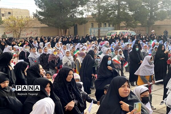 مراسم استقبال از پیکر شهید گمنام در مدارس دخترانه شهرستان مه‌ولات