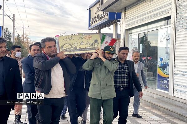 مراسم استقبال از پیکر شهید گمنام در مدارس پسرانه سطح شهرستان مه ولات