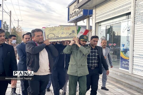 مراسم استقبال از پیکر شهید گمنام در مدارس پسرانه سطح شهرستان مه ولات