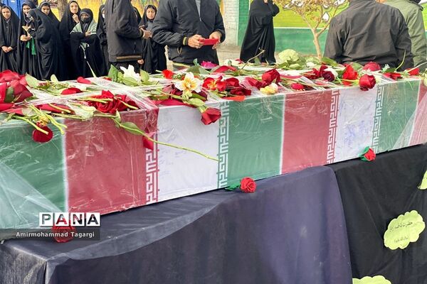 مراسم استقبال از پیکر شهید گمنام در مدارس پسرانه سطح شهرستان مه ولات