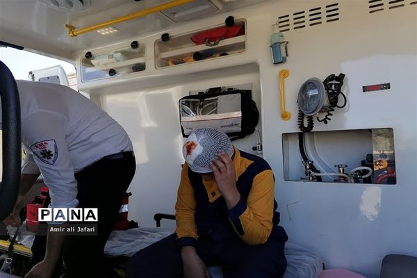 آموزش کمک‌های اولیه و اطفای حریق به دانش‌آموزان پیشتاز