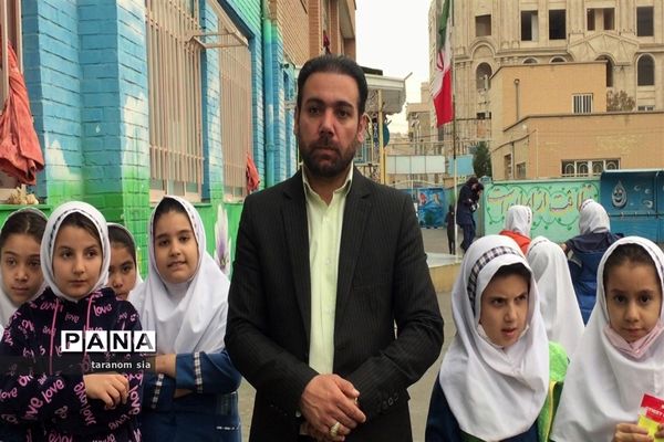 چالش نجات تخم مرغ درآموزشگاه حاج رحیم شعبانی ناحیه یک بهارستان