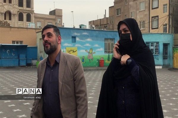 چالش نجات تخم مرغ درآموزشگاه حاج رحیم شعبانی ناحیه یک بهارستان