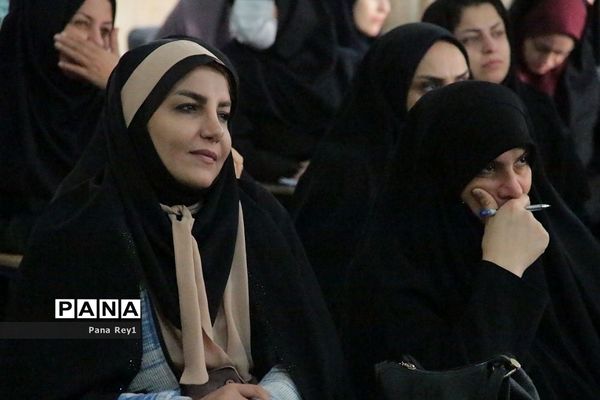 برگزاری طرح ملی تشرف در دبیرستان صدیقه طاهره(س) ناحیه یک شهرری